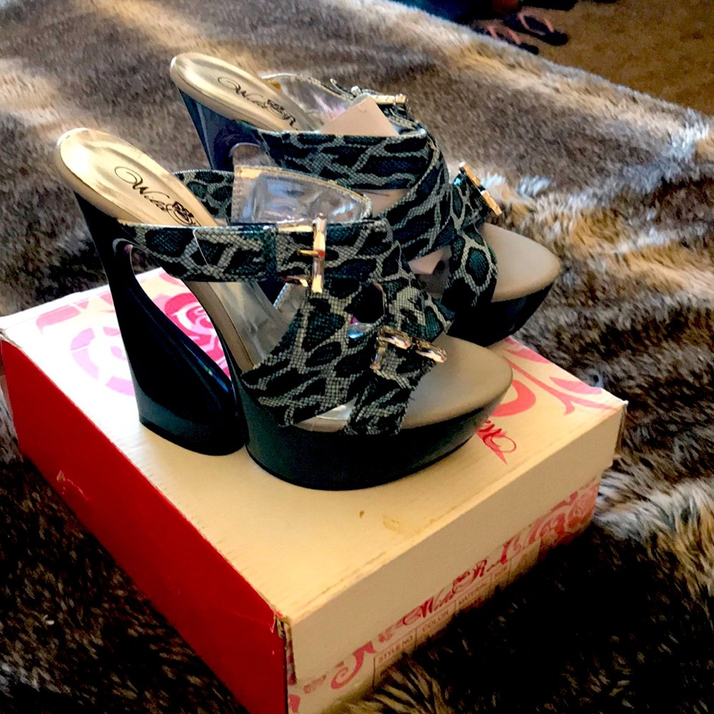 Women heels